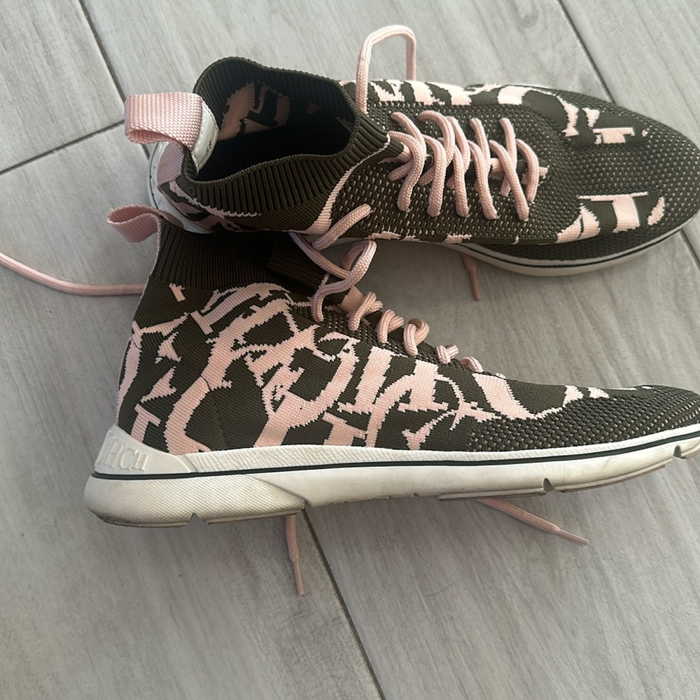 Women’s Carolina Herrera Sneakers Size 38